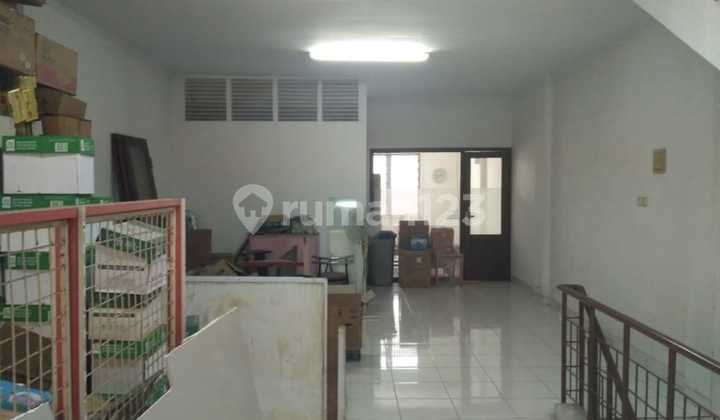 For Quick Sale: Raffles Hills Cibubur Jaktim Shop House, 85m² Land Area, 3 Floors 2