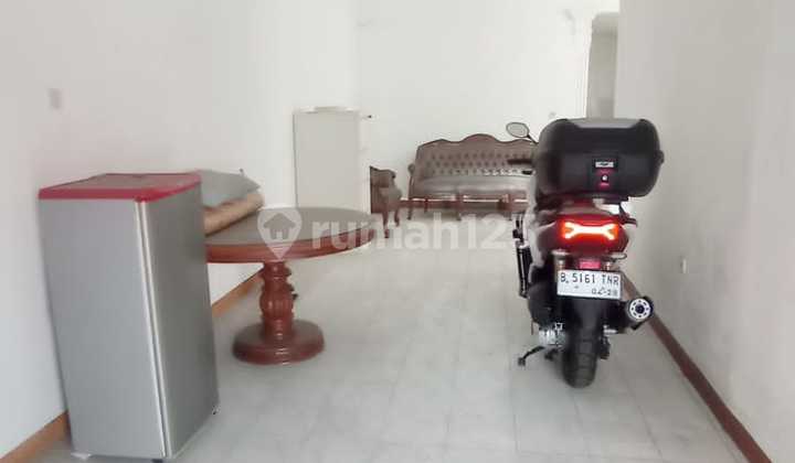 Quick Sale House in Pulo Asem, East Jakarta, Land Area 96m²