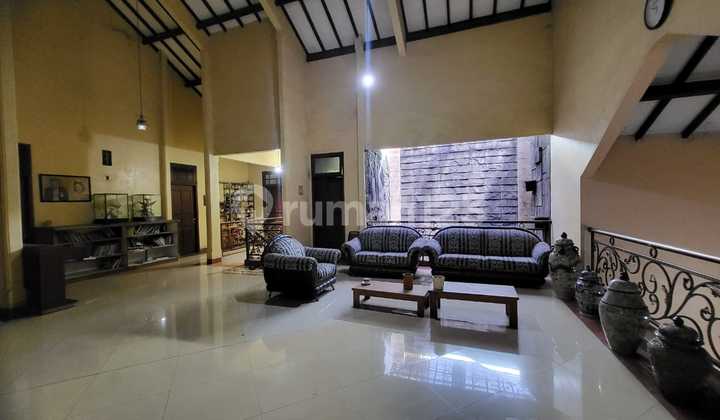 Jual Rumah Luas di Raya Jatiwarna Bekasi Lt1000 SHM Lb500 2 LT Jual Rumah Luas di Raya Jatiwarna Bekasi Lt1000 SHM Lb500 2 LT