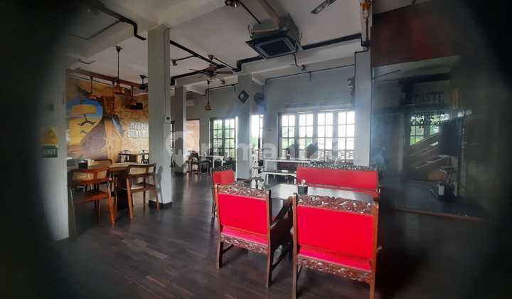 For Rent: Ex Cafe / Restaurant in Pulogebang, East Jakarta, Land Area 500, Fully Furnished