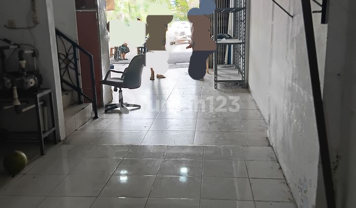 For Sale: Aralia Harapan Indah Shop House, Land Area 85m², 2.5 Floors 2