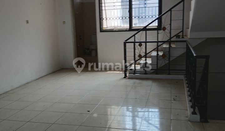 For Sale: Aralia Harapan Indah Shop House, Land Area 85m², 2.5 Floors For Sale: Aralia Harapan Indah Shop House, Land Area 85m², 2.5 Floors