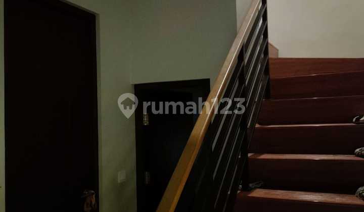 Dijual Rumah di Cluster Olive Summarecon Bekasi Lt66m 2Lt 2