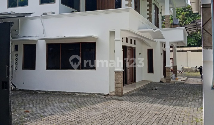 Disewakan Rumah di Duren Tiga Jaksel Lt500 bisa Utk Kantor