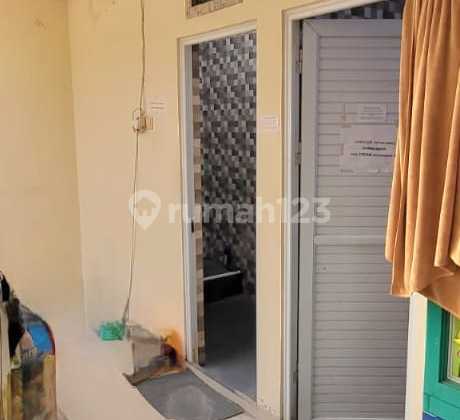 House on Jln Besar near Boulevard Hijau Hrapanindah Bekasi, land area 220, 3 floors. 2