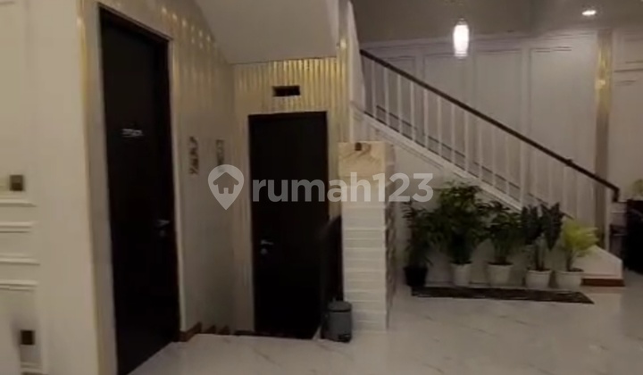 Jualrumah Cantik di Harapan Indah Lt 300M 6Kt Renov