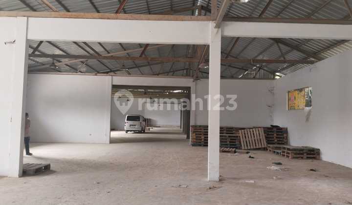 Ready-to-Live Warehouse in Cakung, East Jakarta, 3000m² Land Ready-to-Live Warehouse in Cakung, East Jakarta, 3000m² Land