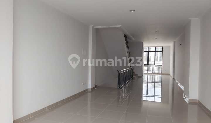 For Rent: Sedayu City Cakung Kelapa Gading Shop House, Land Area 81 M², 4 Floors, Good Location For Rent: Sedayu City Cakung Kelapa Gading Shop House, Land Area 81 M², 4 Floors, Good Location