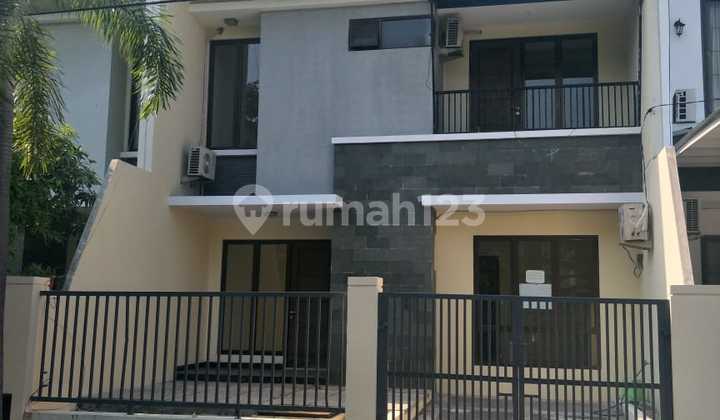 Good House in Aralia Harapan Indah Bekasi 160m² Land 2 Floors Good House in Aralia Harapan Indah Bekasi 160m² Land 2 Floors
