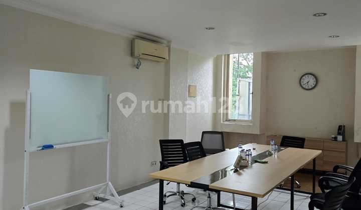 Disewakan Lantai 3 Ruko di Boulevard Kelapagading Jakut 72M