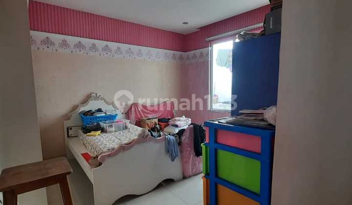 For Quick Sale: 2-Story House in Muara Karang, North Jakarta, 200m² Land, Well-Maintained 2