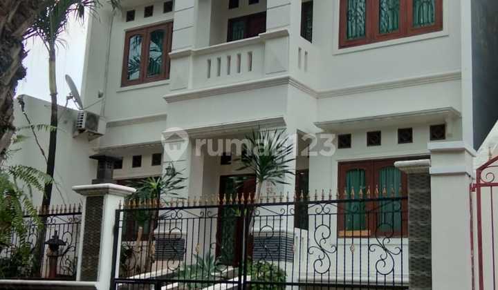 For Sale Rumah Mewah Minimalis Dekat Plaza Cibubur