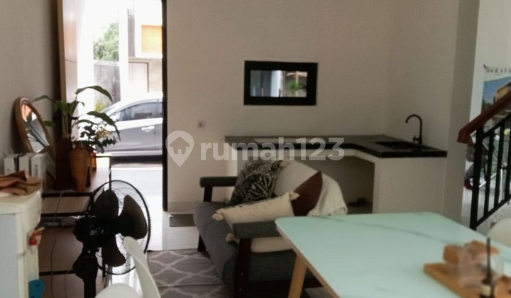 Rumah Nrf Cilangkap Tapos, Baru 2 Lantai, Mewah Harga Murah, New Exclusive di Kota Depok Jual Dijual