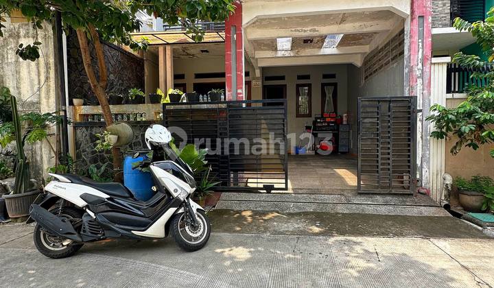 For Sale 2-Story House in Pondok Kelapa, Duren Sawit, East Jakarta [2-Car Access] 4 Bedrooms Ar234 2
