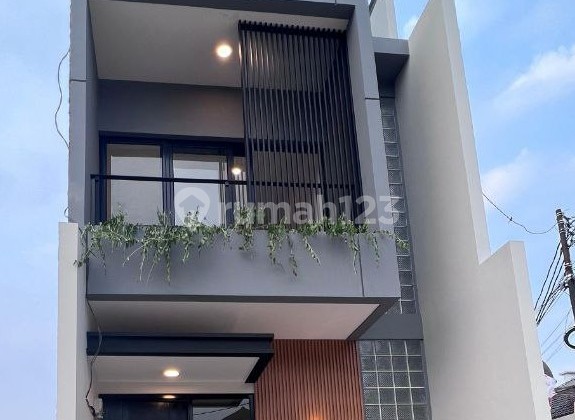New Affordable 2-Story House in Kranggan Bekasi, Asphalt-Ended Housing Jatisampurna Near Cibubur for Sale New Affordable 2-Story House in Kranggan Bekasi, Asphalt-Ended Housing Jatisampurna Near Cibubur for Sale
