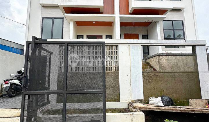[Akses 2 Mobil] Rumah Modern Klender Duren Sawit Jakarta Timur Dekat Tol Becakayu Bintara Ar237 2