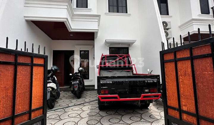 Rumah American Classic Jatimakmur Pondok Gede Kota Bekasi Murah