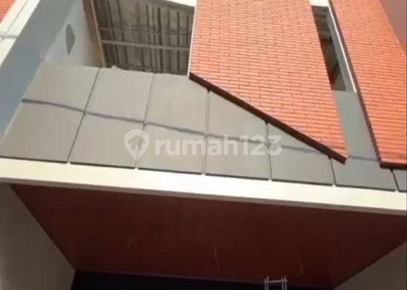 Jual Kosan Cempaka Mas (9 Kamar) Kemayoran, Jakpus, Jakarta Pusat