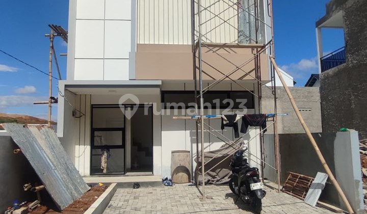 House in Padasuka Bandung for Sale Cheap 2 Floors in Cimuncang 2