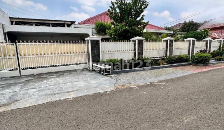 Rumah Komp Besar di Jl.raya Jatiwaringin, Cipinang Melayu Makasar, Jakarta Timur (Arr78) Jual Dijual