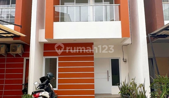 [Jalan 2 Mobil] Rumah Jatikramat Jatiasih Dekat Stasiun LRT Cikunir Kota Bekasi (Arr165) Jual Dijual