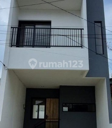Rumah Townhouse Kelapa Dua Ciracas Kota Jakarta Dekat Stasiun [Cgv]
