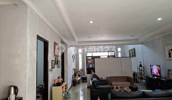 House in Nusa Loka, Bsd City, Tangerang
