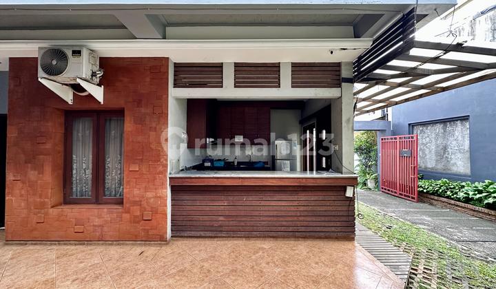 Kos2an 18 Kamar Di Bintaro, Jakarta Selatan