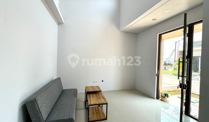 House in Springhill Yumee Lagoon, Cisauk, Tangerang. House in Springhill Yumee Lagoon, Cisauk, Tangerang.