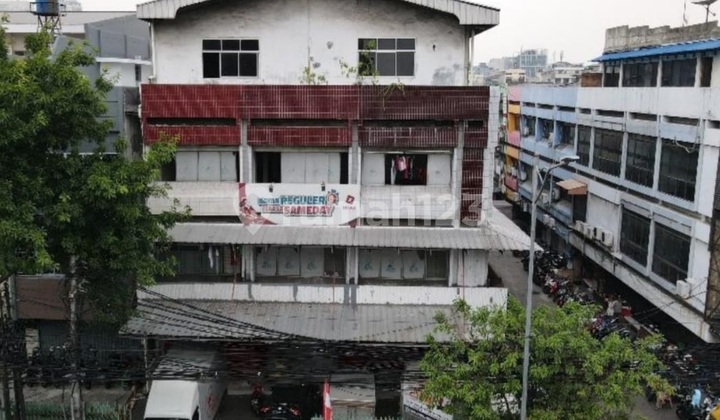 Ruko 3 Gandeng Di Ketapang (k.h. Zainul Arifin)