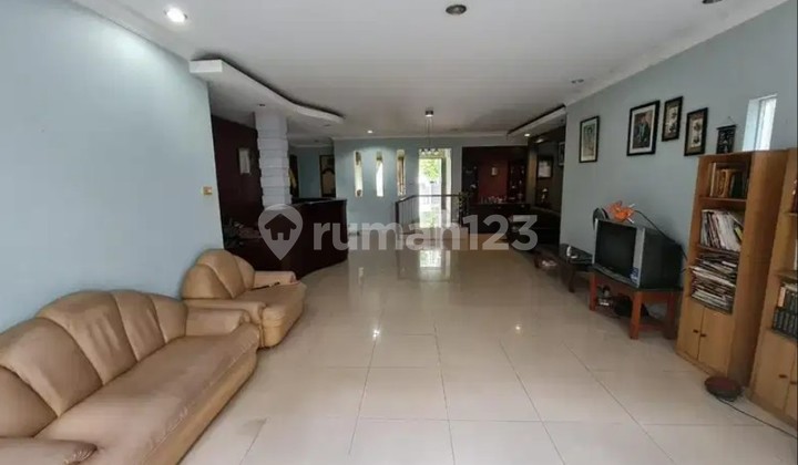 Rumah Asri 2 Lantai Di Komplek Elit Pancoran, Jakarta Selatan 2