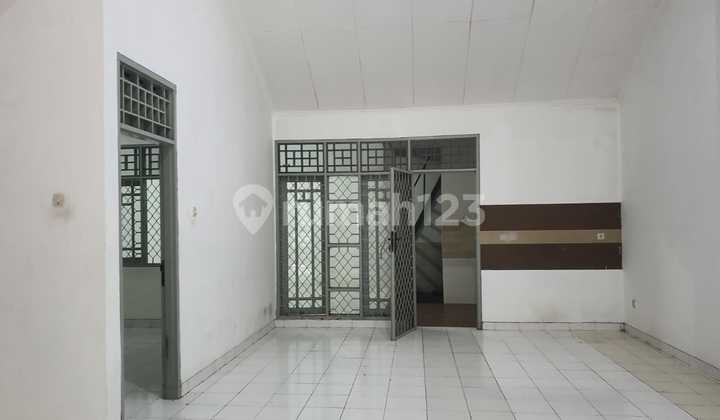 Rumah Murah di Taman Surya, Cengkareng, Jakarta Barat.