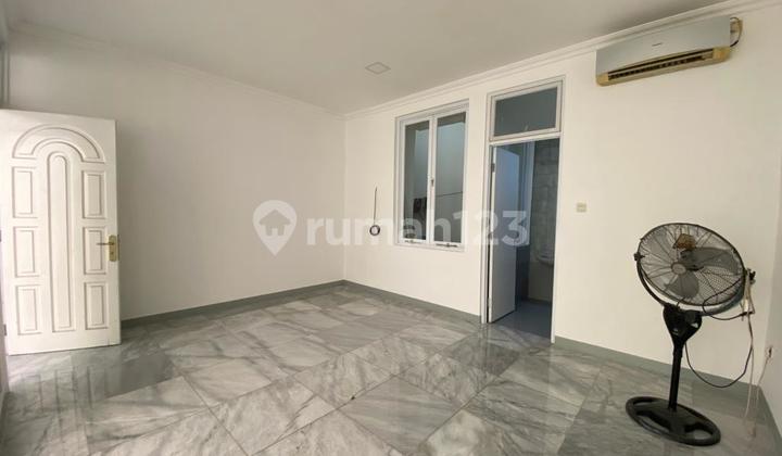 Disewakan Rumah 2 Lantai Di Tanjung Duren Utara, Jakarta Barat 2