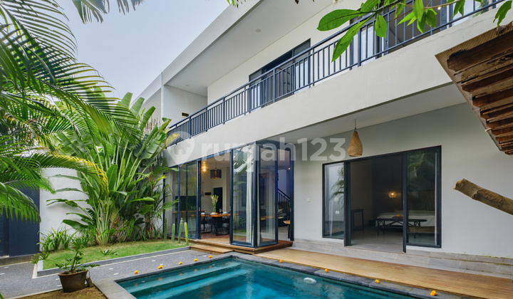 Pet-Friendly Villa, Near Tourist Attractions, Private Pool Available