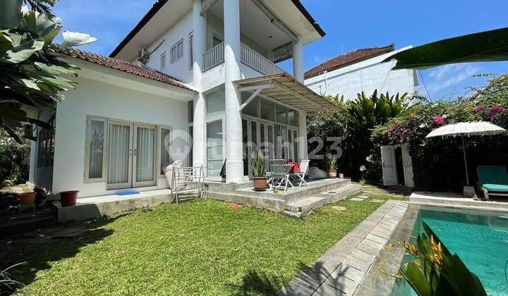 Villa SHM Canggu, Badung Dekat ke pantai echo beach 