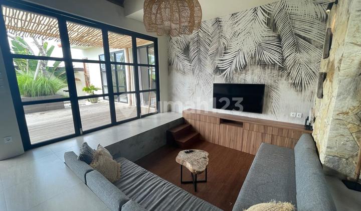 Villa, Near Tourist Attractions, Private Swimming Pool Available.