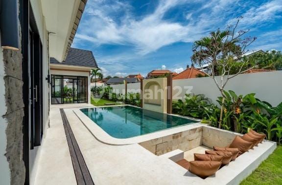 Disewakan tahunan Villa di Canggu, Badung dekat ke pantai