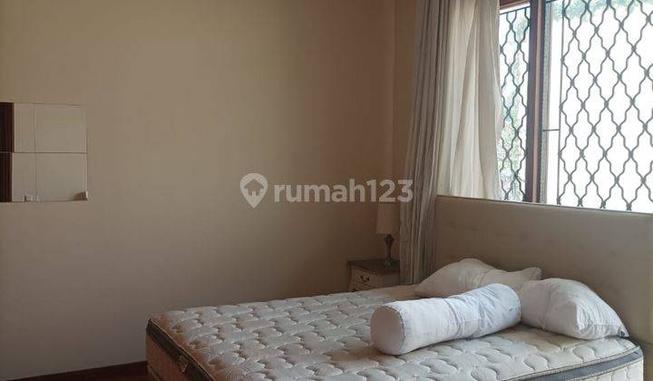 Rumah Disewa Daerah Patra Kuningan Jakarta Selatan 11