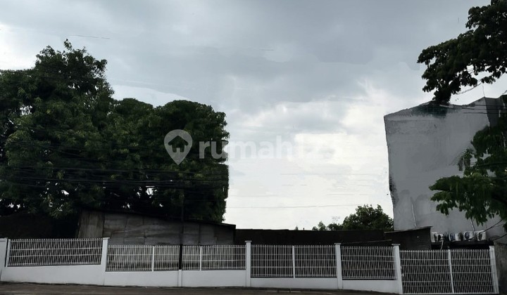 Workshop Plot on Cileduq Raya, Flood-Free, Strategic Location Near Horison Hotel, Azko, and Auto 2000. Workshop Plot on Cileduq Raya, Flood-Free, Strategic Location Near Horison Hotel, Azko, and Auto 2000.