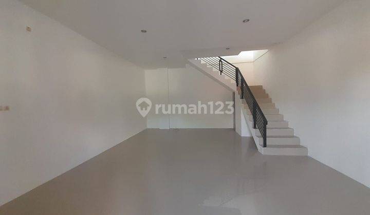 Ruko 2 Lantai Lokasi Srategis Dekat Stadiobn Maguwoharjo Sleman