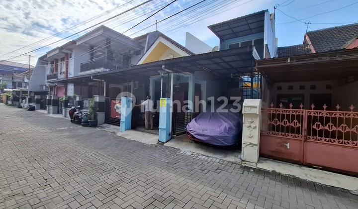 Dijual Rumah Tinggal 2 Lantai Lokasi Strategis Dekat Kampus Amikom Yogyakarta Dijual Rumah Tinggal 2 Lantai Lokasi Strategis Dekat Kampus Amikom Yogyakarta