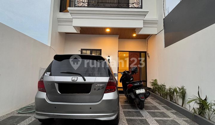 Rumah Baru Nyaman Bebas Banjir Akses Tol Jatiwaringin 2