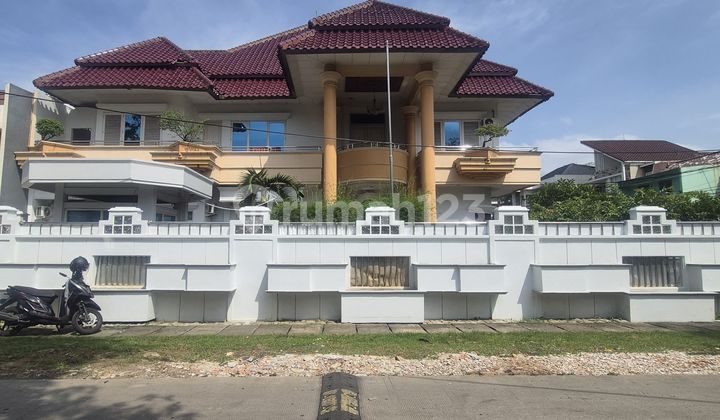 Rumah Mewah Dalam Komplek Elite di Duren Sawit Jaktim