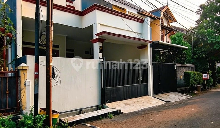 Rumah Second Dalam Komplek di Pondok Kelapa Jaktim
