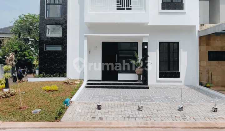 New Ready-to-Occupy House, Hook Position in Nusaloka Bsd