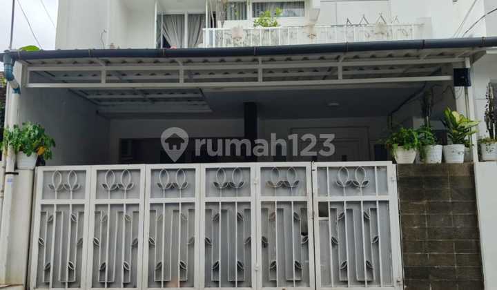 Rumah Secondary Dalam Komplek di Pondok Kelapa Jaktim