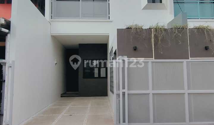 Rumah Siap Huni Lokasi Strategis Di Perumahan Bukit Nusa Ciputat