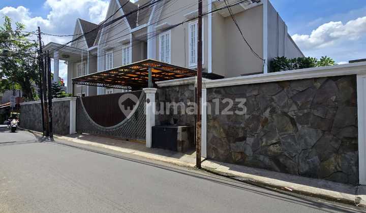 Rumah Mewah Ada Liftnya Di Condet Jaktim 2