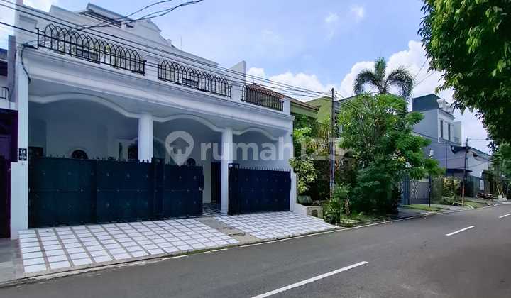 Classic Modern New House in Pondok Indah, South Jakarta 2