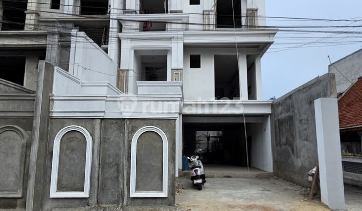 Rumah Baru Dilokasi Ikonik Tebet Jakarta Selatan